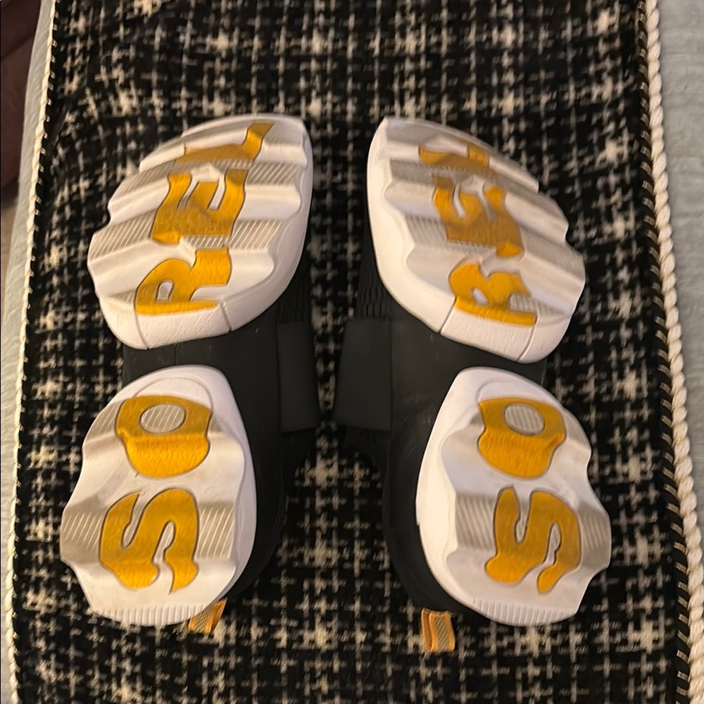 SOREL black Slip-On Sneakers with Yellow Accents women size 10 - Picture 3 of 4